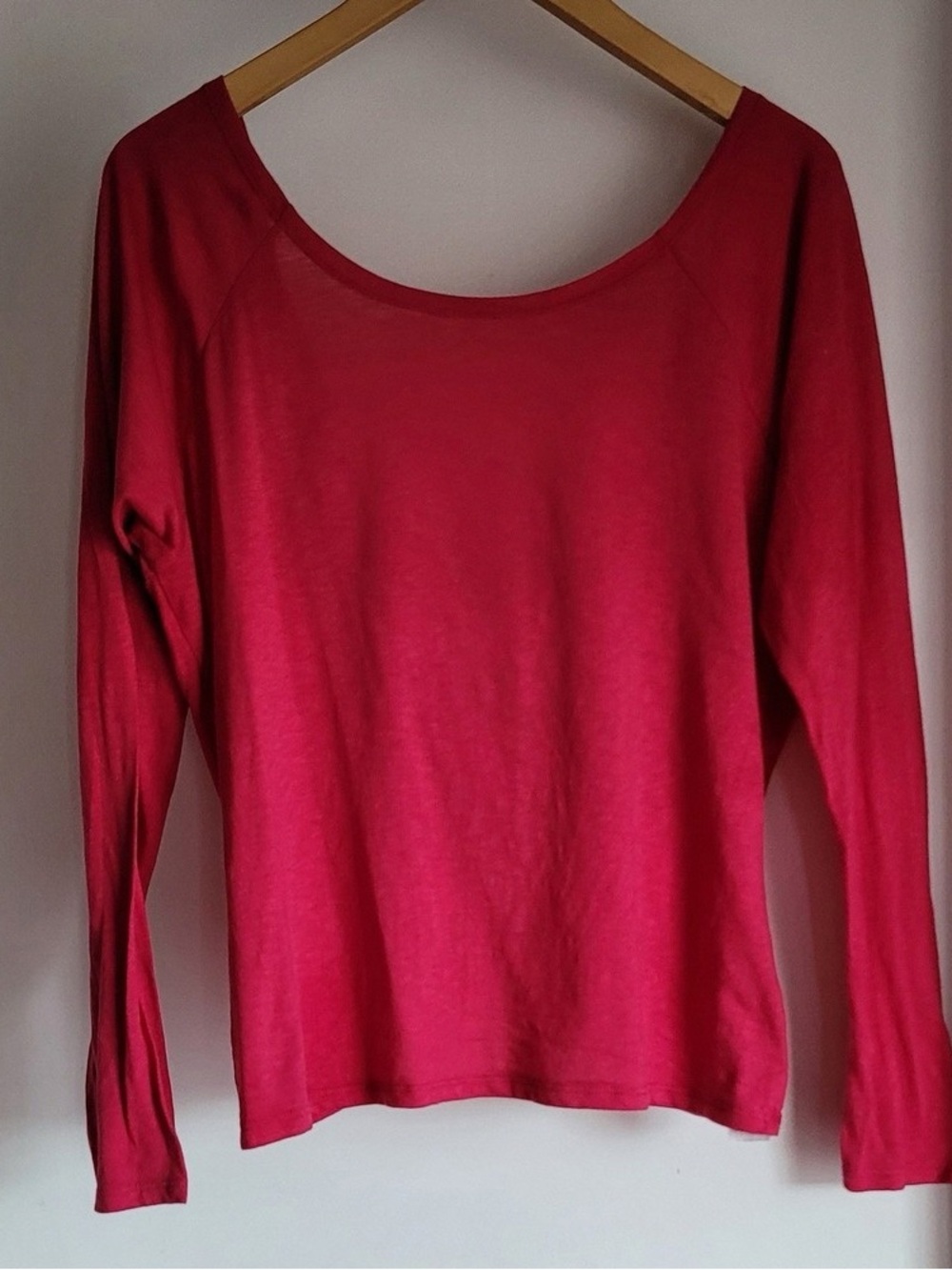 Women's Long Sleeve Scoop Neck Tee - Red